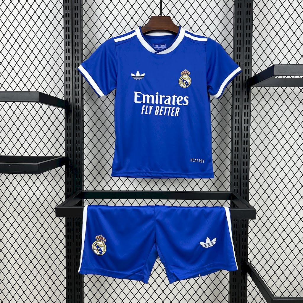 Kit Infantil Real Madrid Alternativo